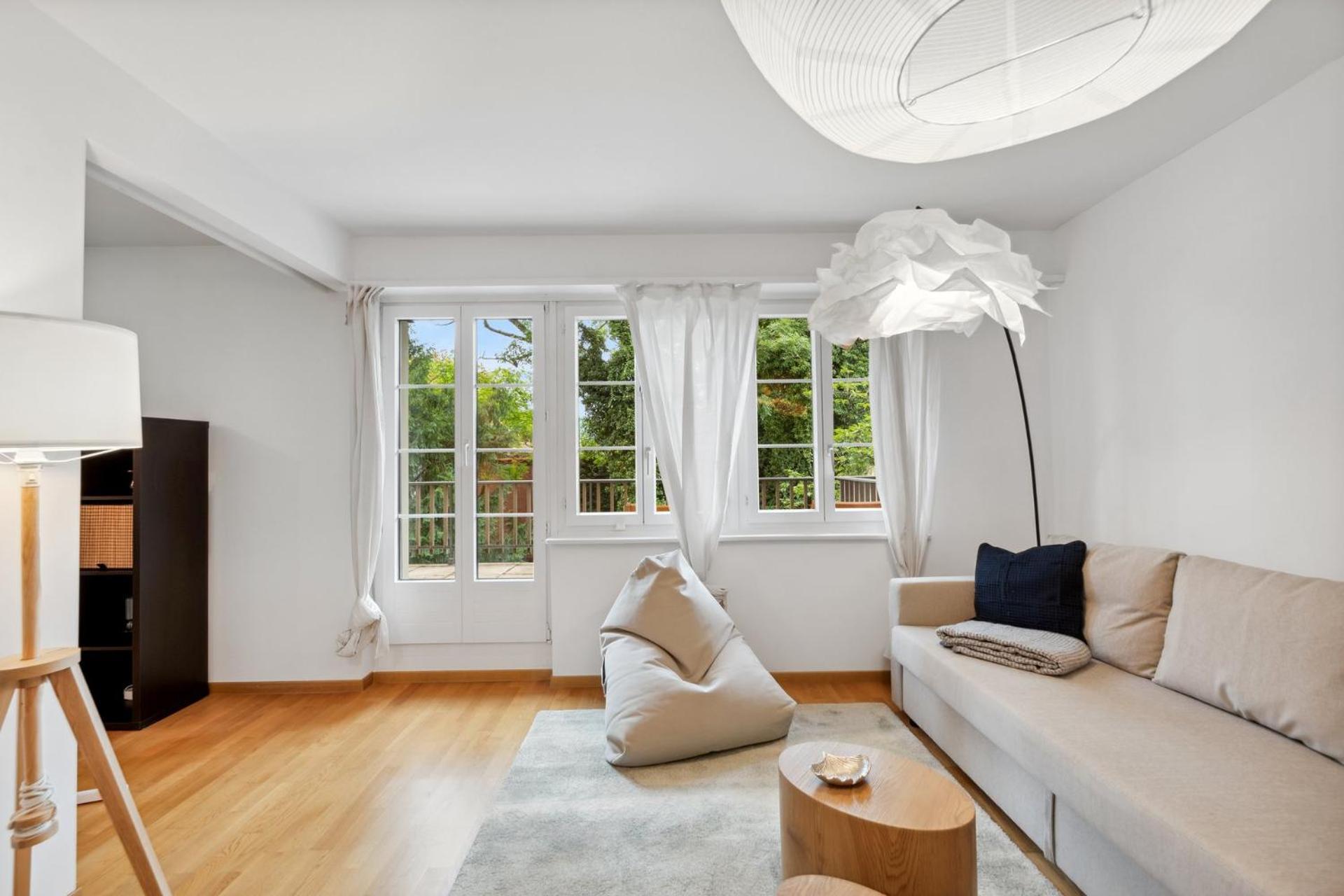 Apartment Muenstergasse Old Town Zurich