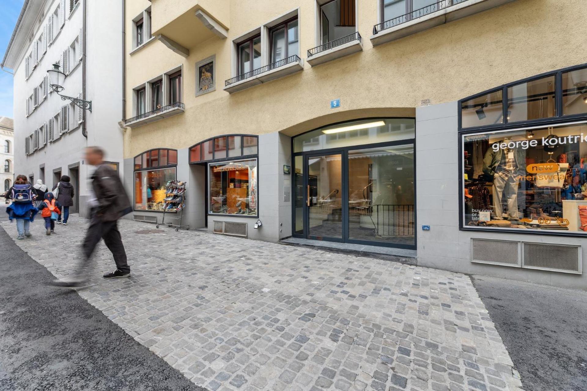 Apartment Muenstergasse Old Town Zurich