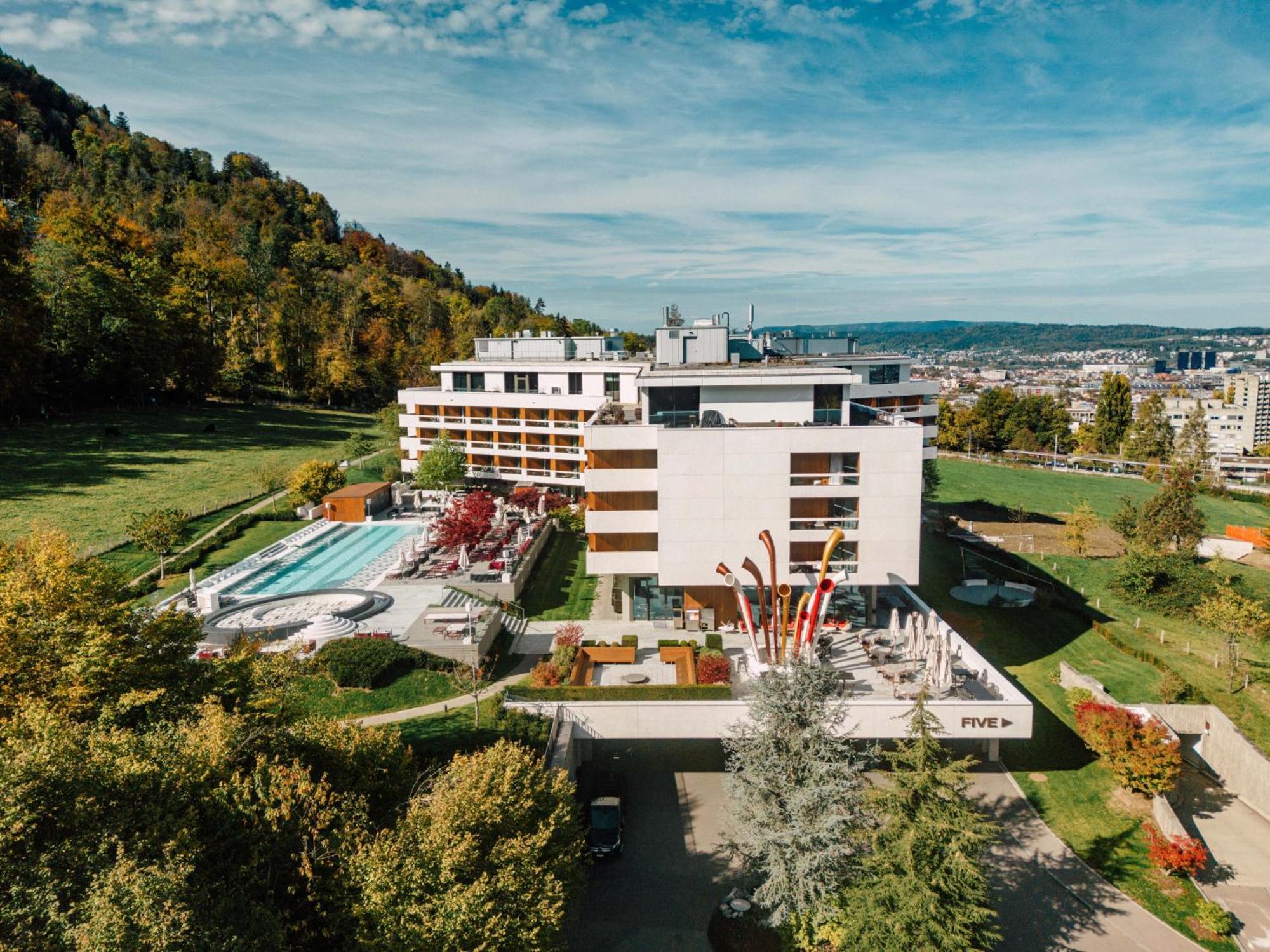 Five - Luxury Hotel