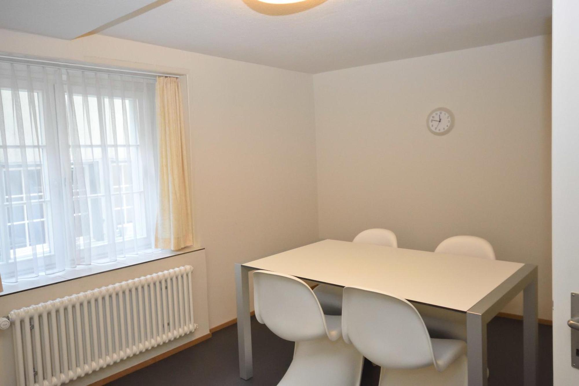 1br Flat In Historical Center - Symbol 3 Apartment *