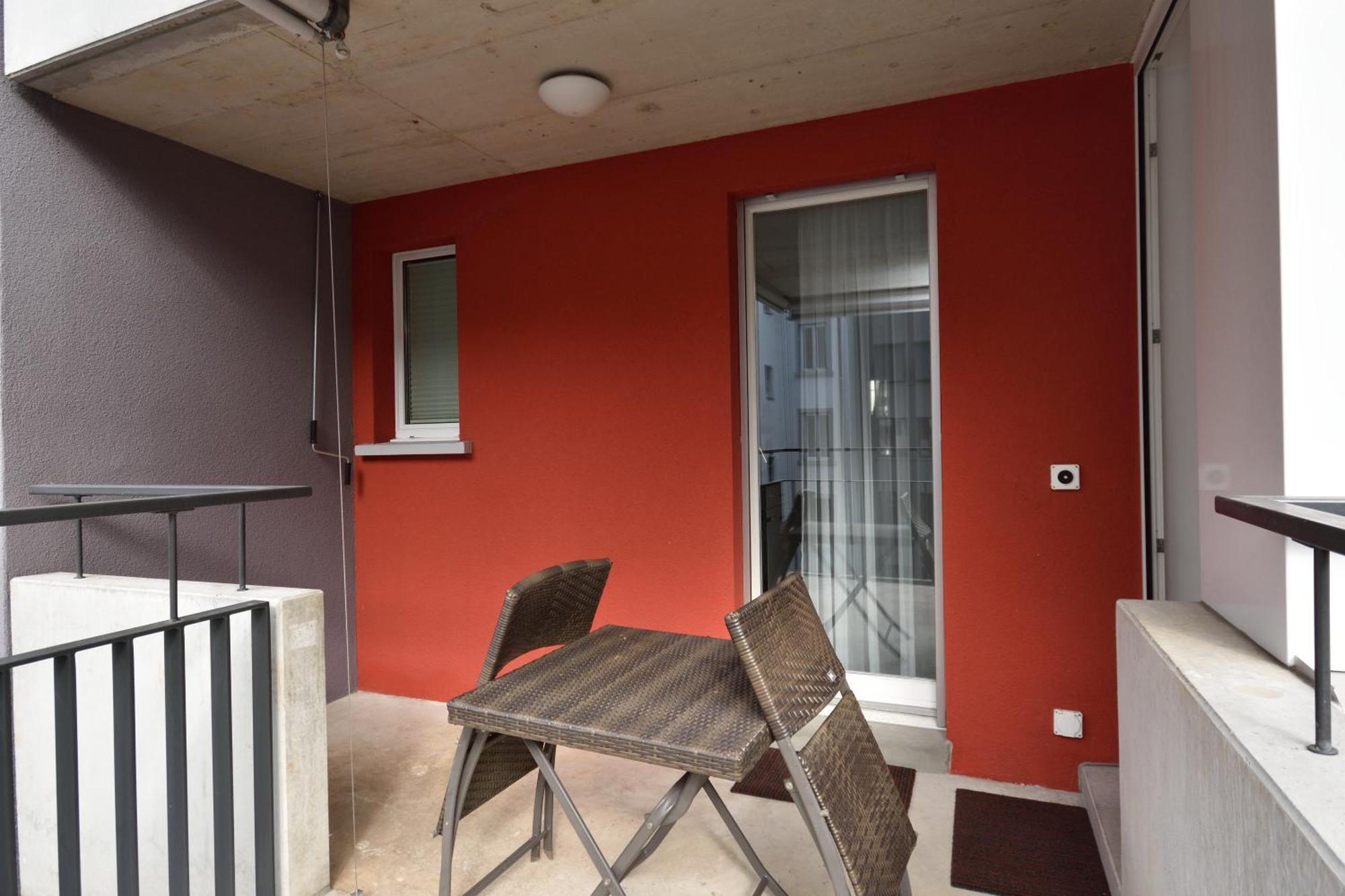 Stylish Near And Opera - Flower 22 * Zurich