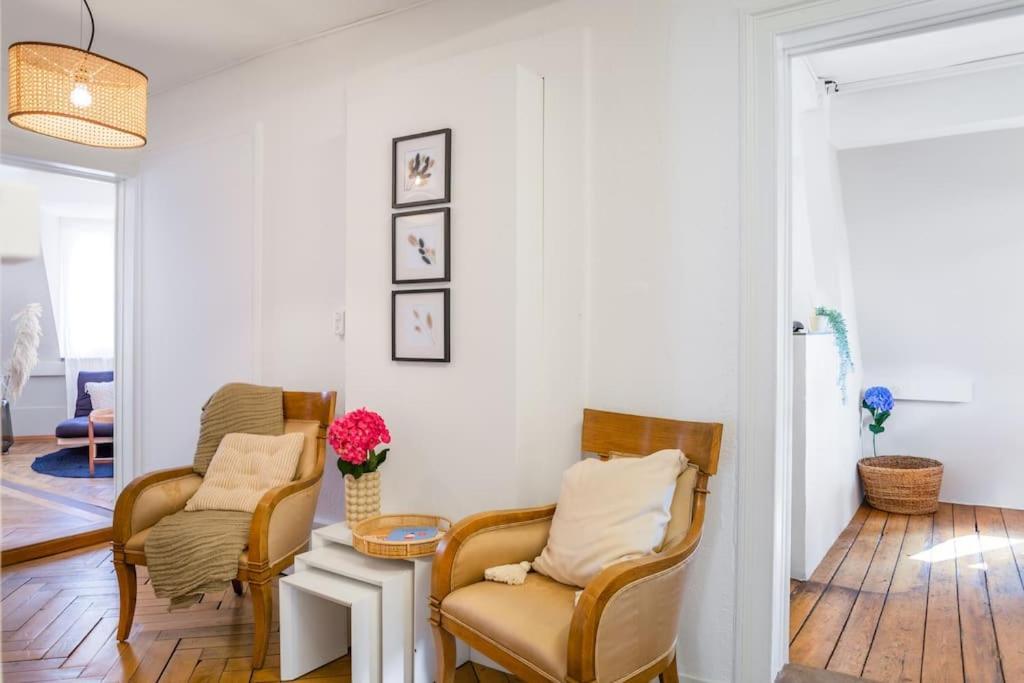 In Mit Dachterrasse // Langstrasse Apartment *