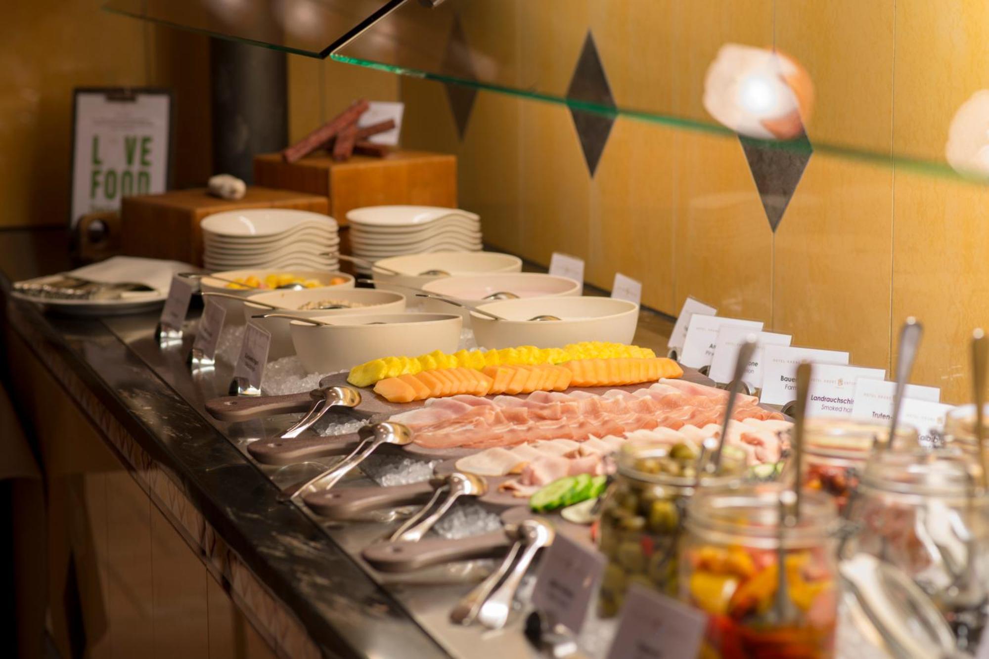 Krone Unterstrass Hotel