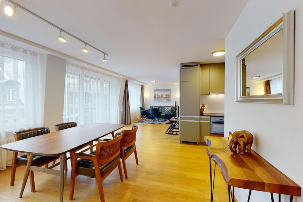Amazing/sunny 2 Bedroom Flat In The Center