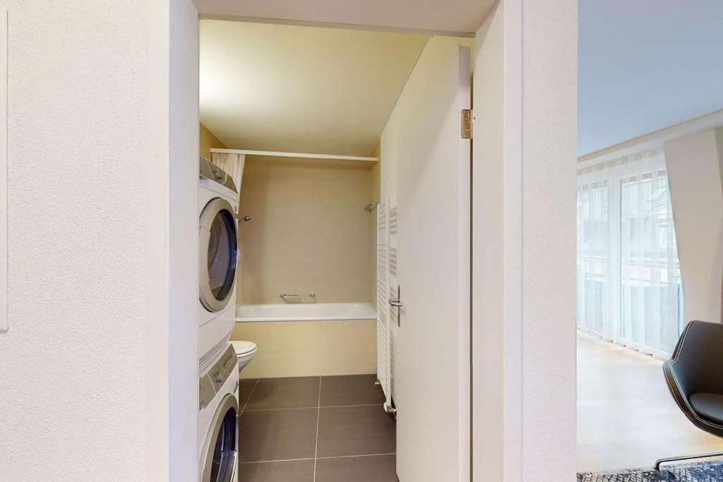 Apartment Amazing/sunny 2 Bedroom Flat In The Center Zurich