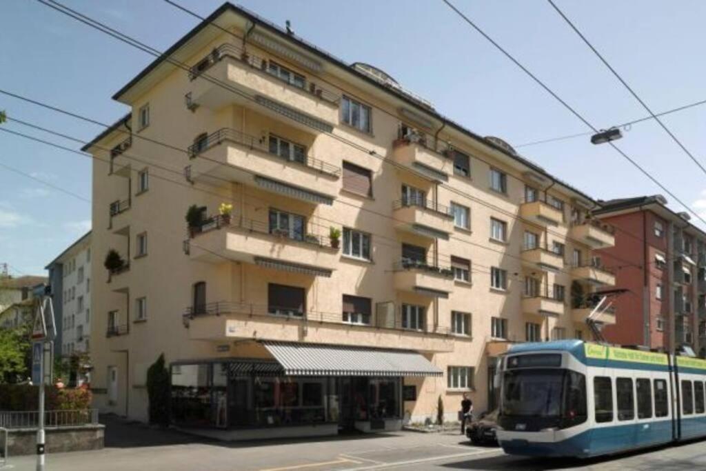 Fancy 1 Bedroom Flat In The Center Apartamento Zurique