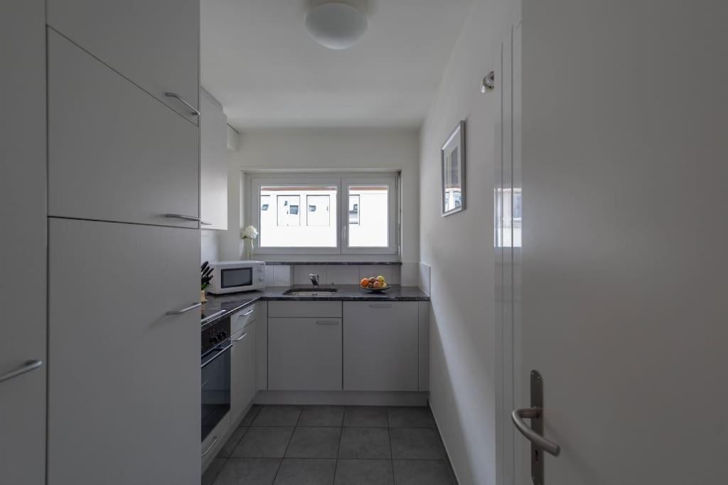 Executive 2 Bedroom Flat / Center Apartment *