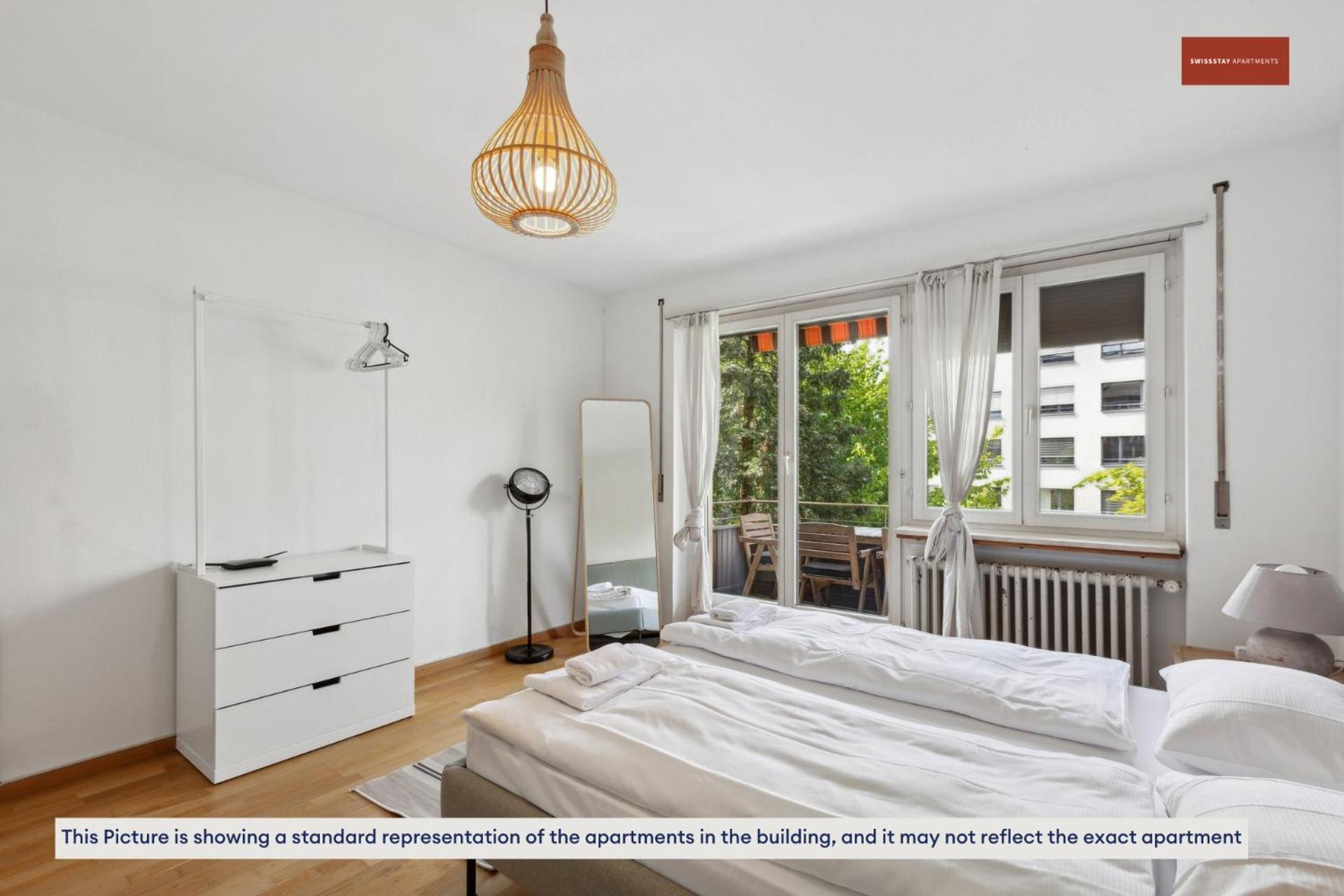 Apartment 15-min To Center: Cozy *