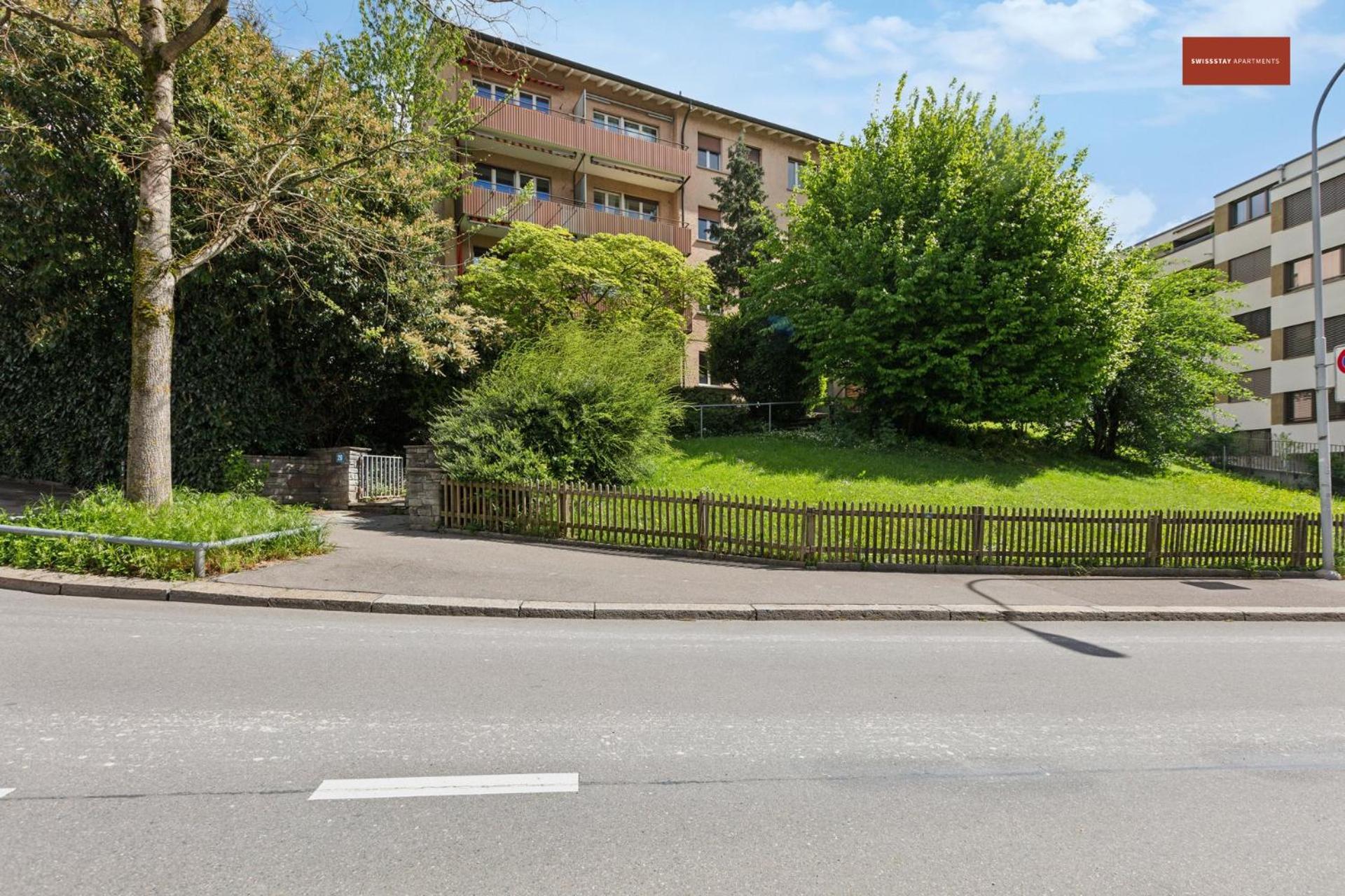 Apartment 15-min To Center: Cozy *