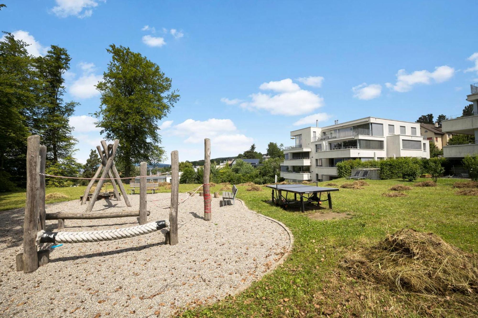 Apartment Exclusive Spacious Apt. With Garden In