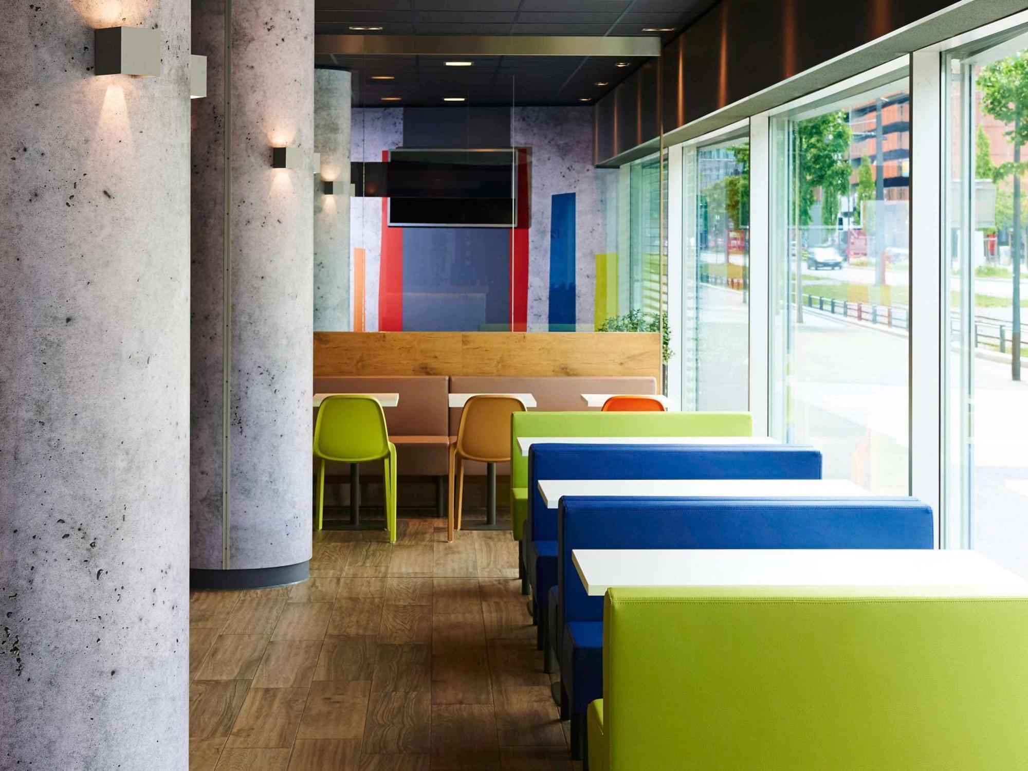 Ibis Budget West Hotel Zurique
