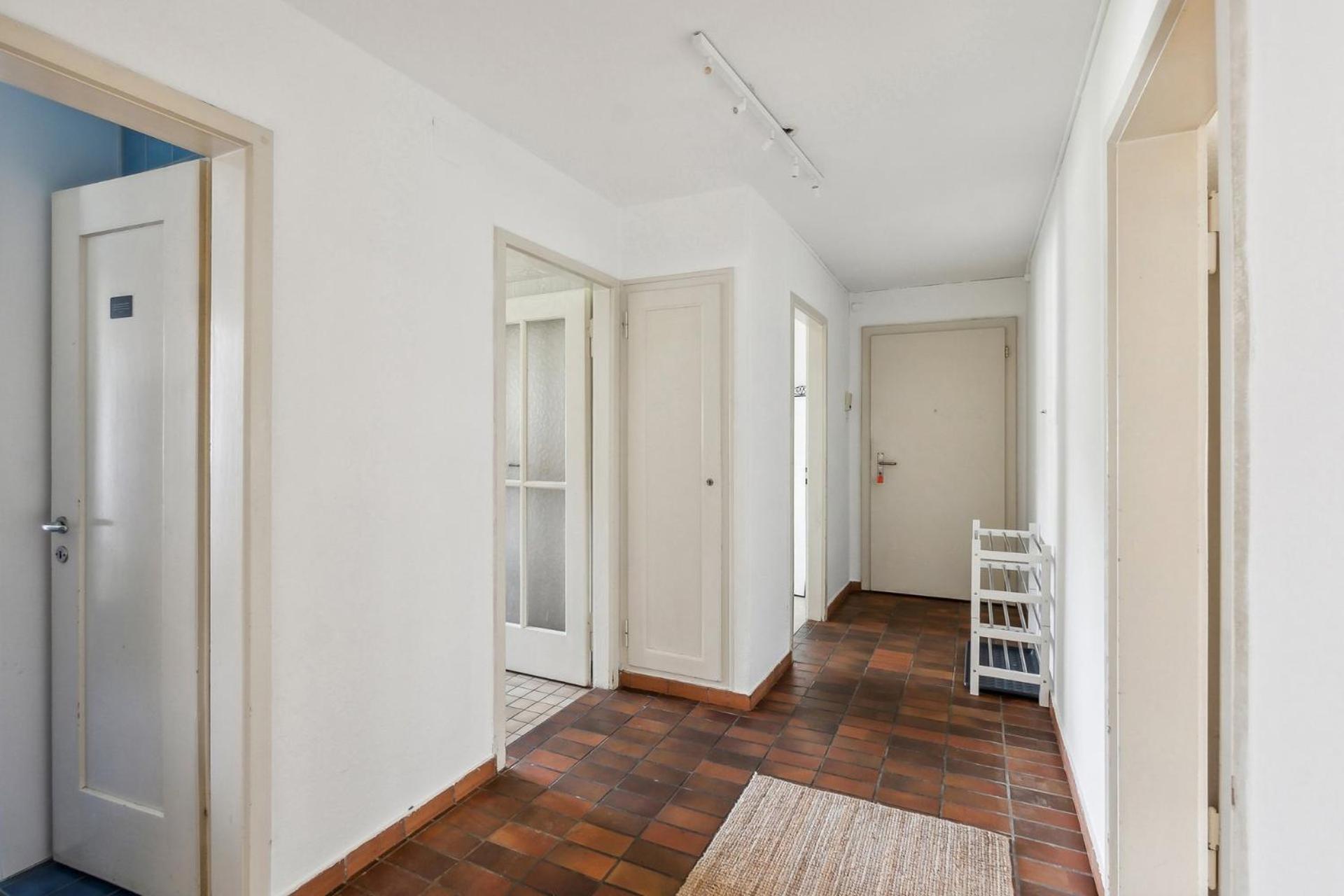 Affordable Comfort In Apartment Zürich