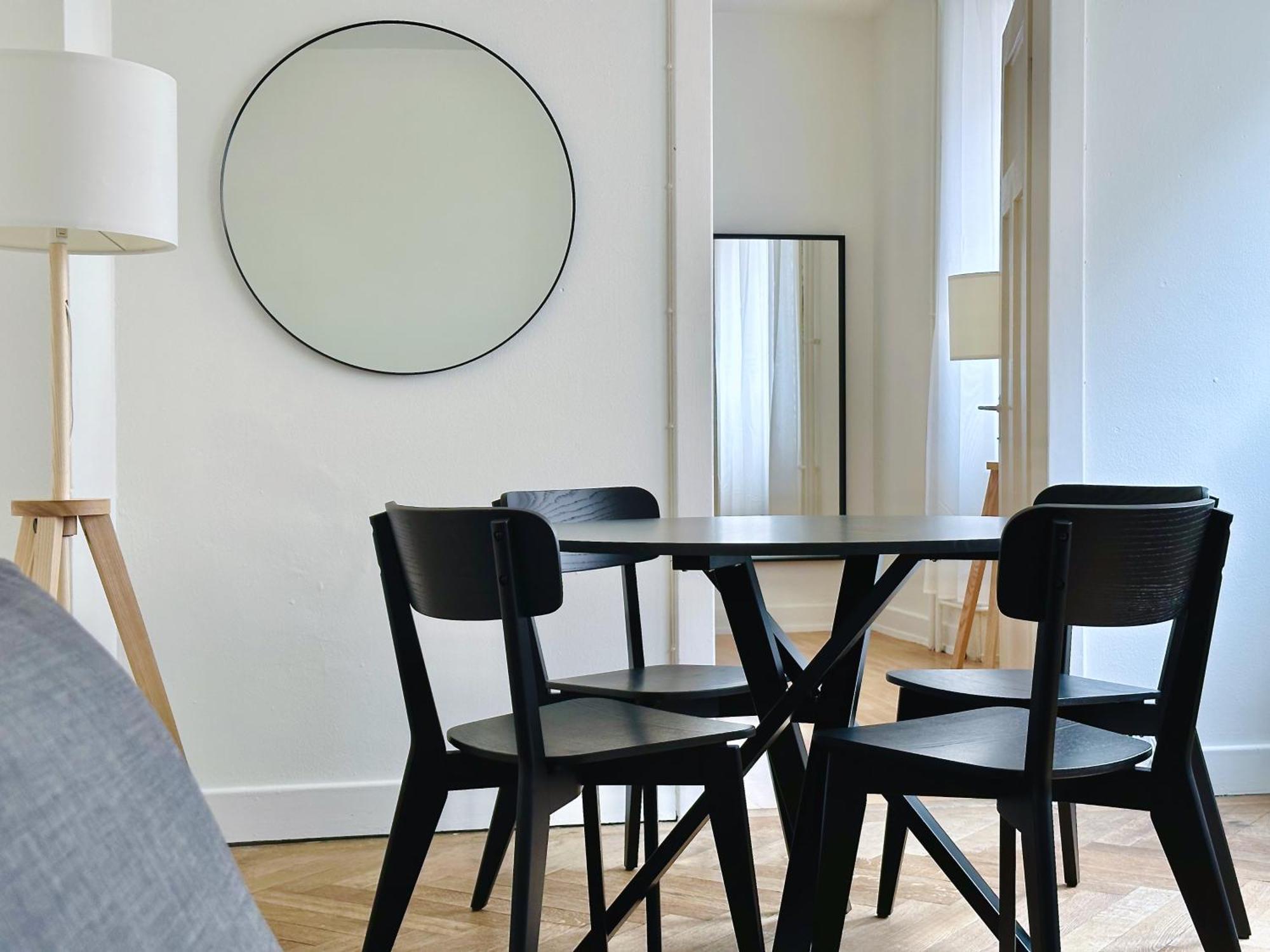 Citycentral 2 Bedroom Flat Near Main Station Apartment Zurich