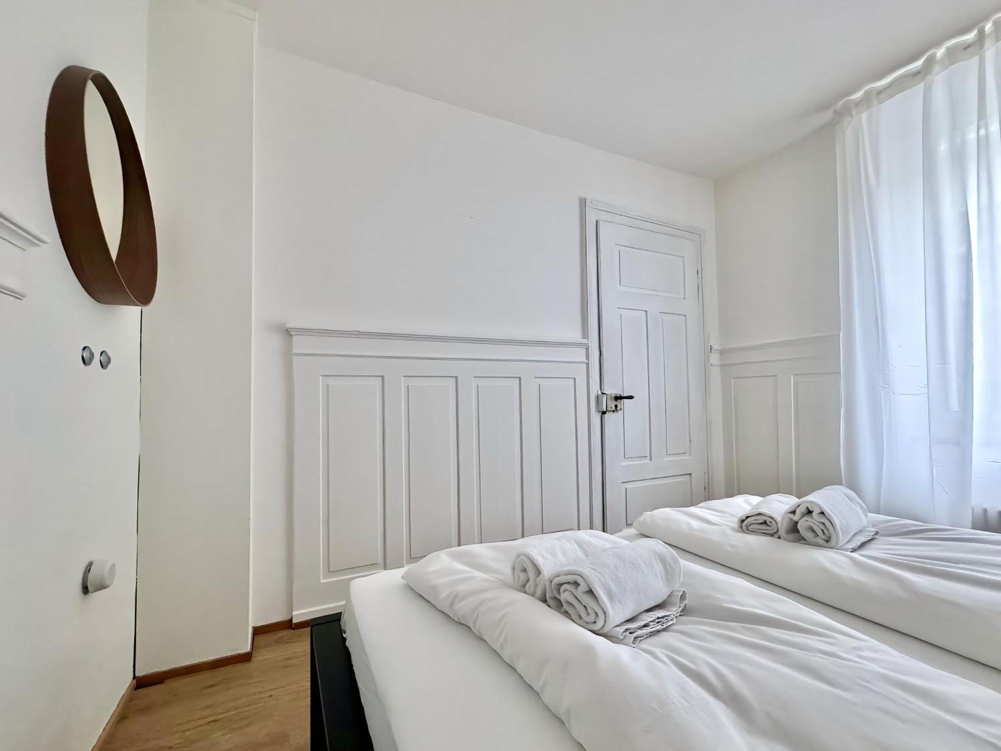 Citycentral 2 Bedroom Flat Near Main Station Apartment