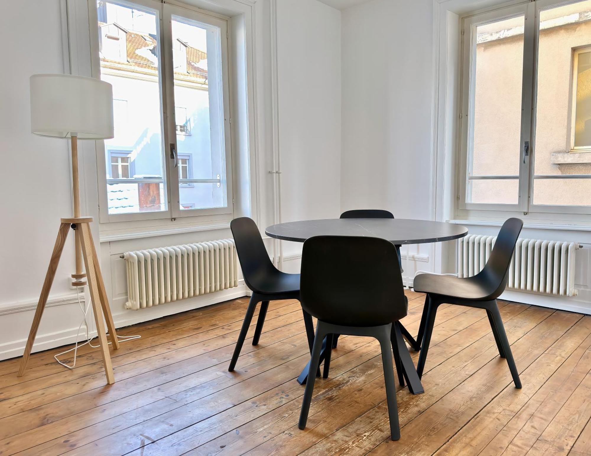 Citycentral 2 Bedroom Flat Near Main Station *