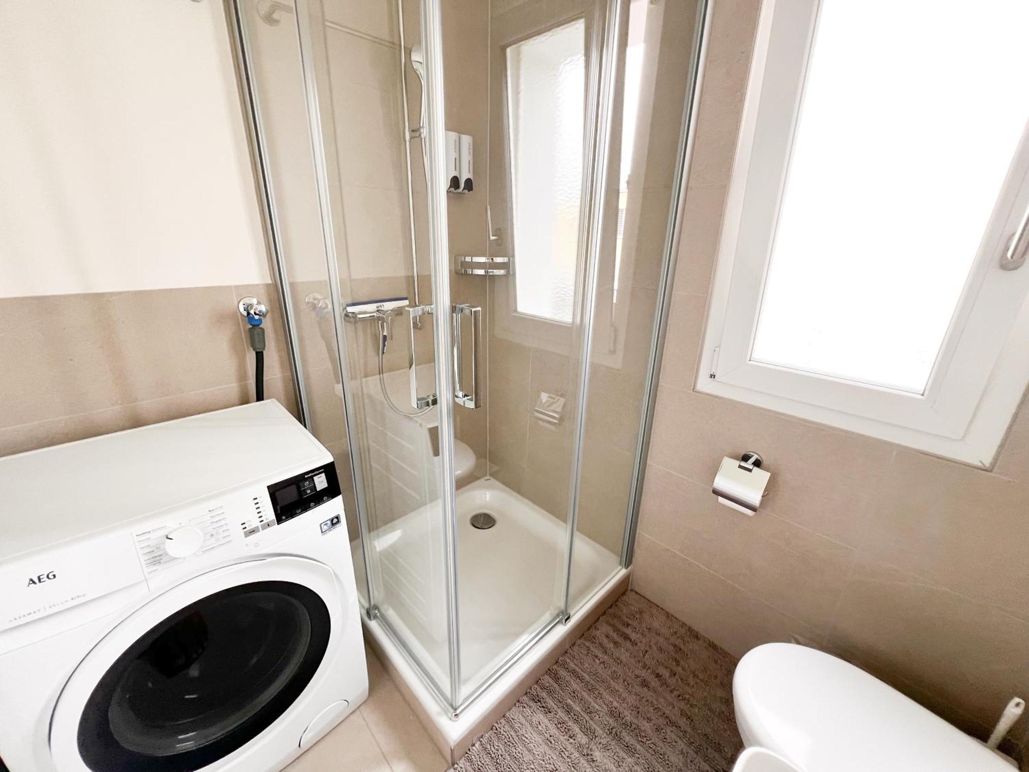 Heaven Rooftop With 2 Balconies -403- *