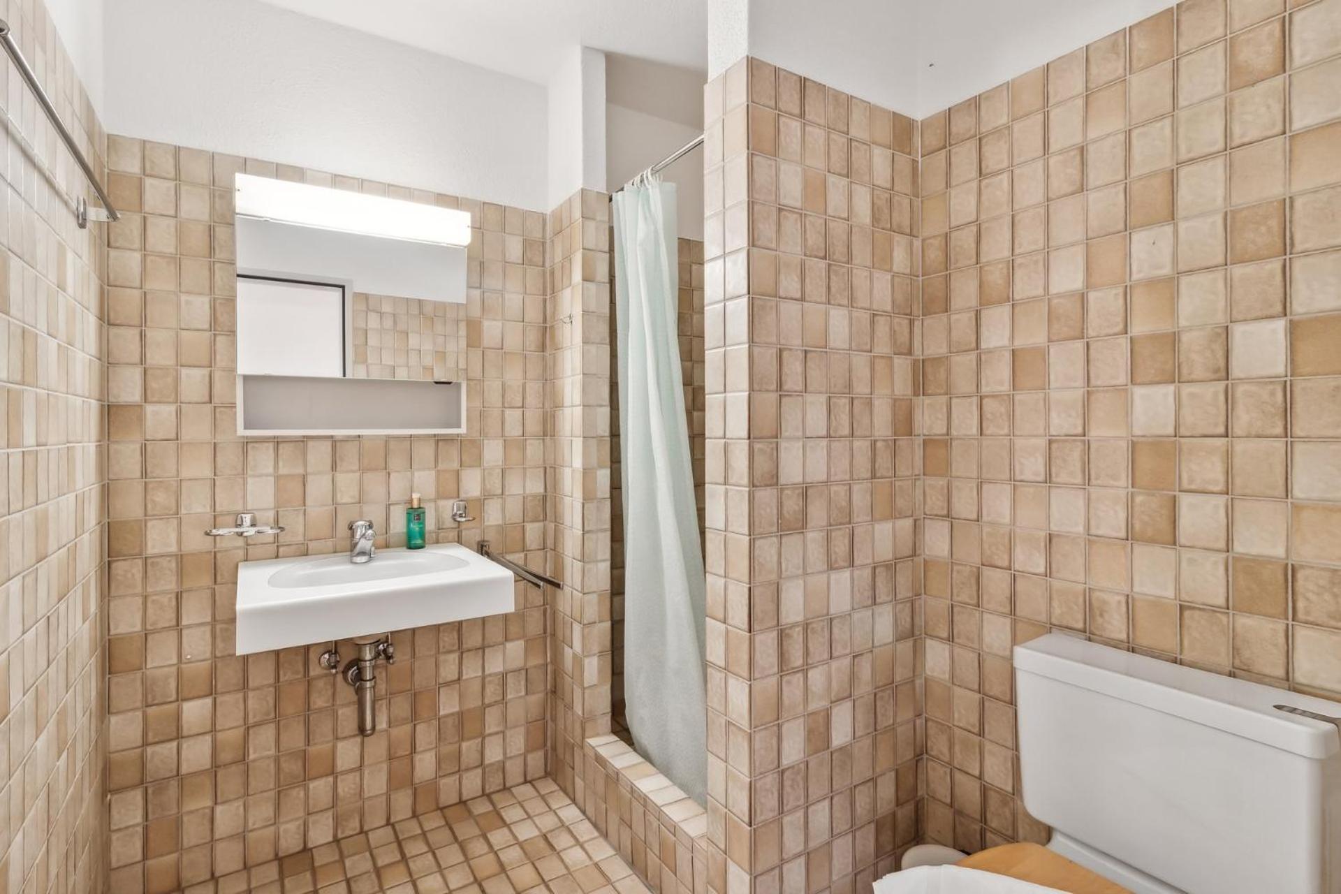 Spacious In Apartment