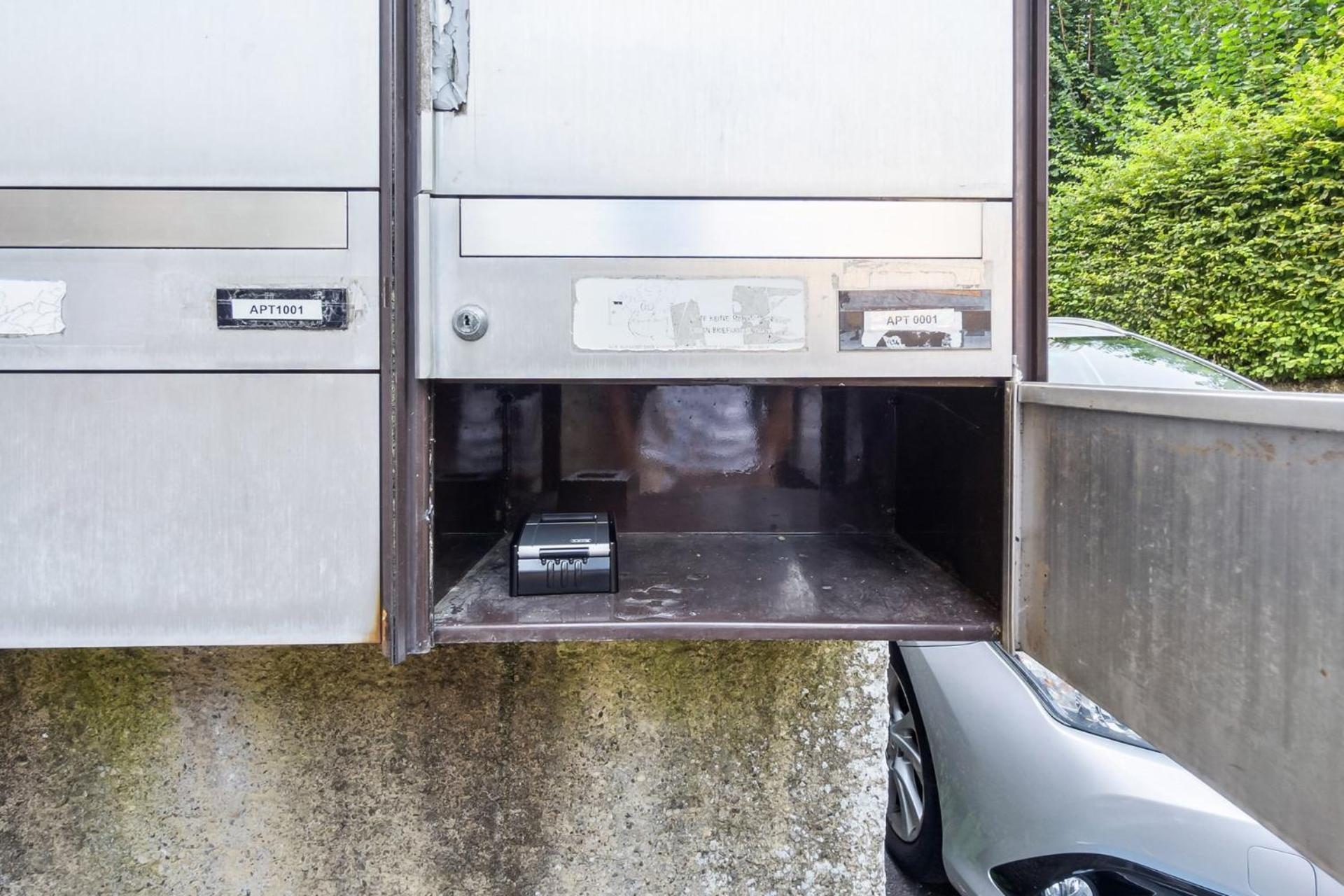 Apartment Homey Comfort In Oerlikon Zurich