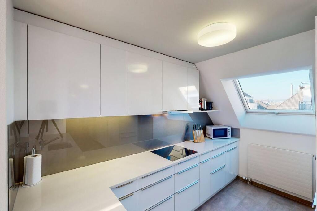 Fantastic Penthouse Near - Mainau 14 Apartment