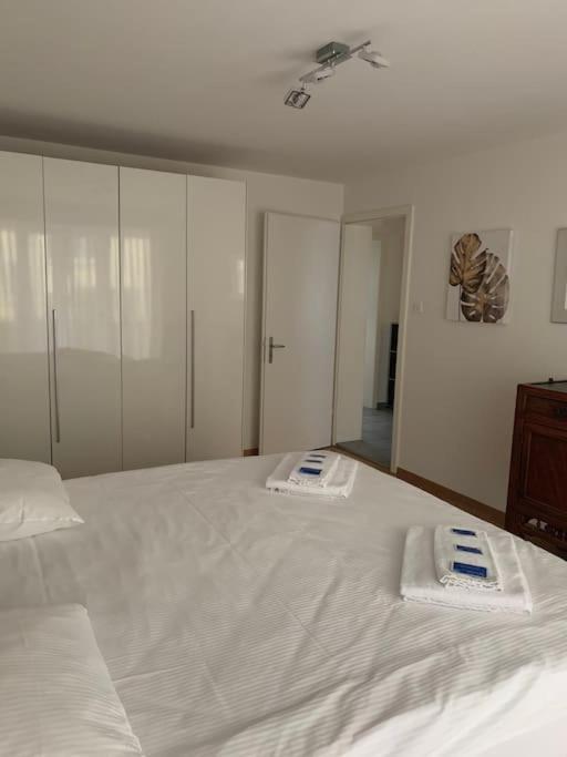 2 Bedroom Near And Centre - D5 * Zurich