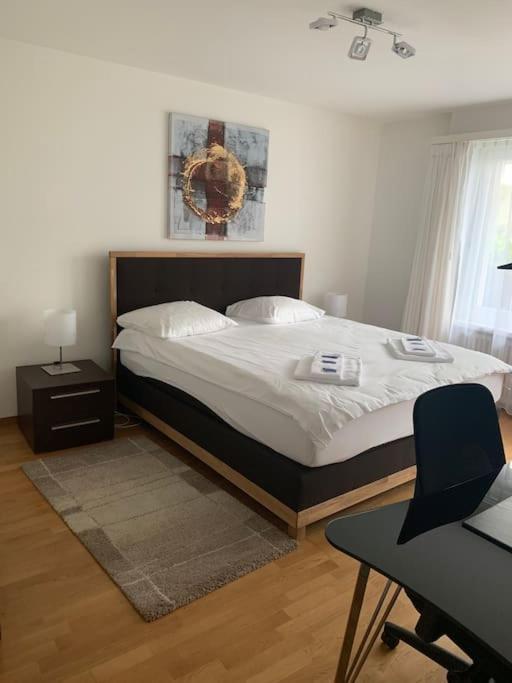 2 Bedroom Near And Centre - D5