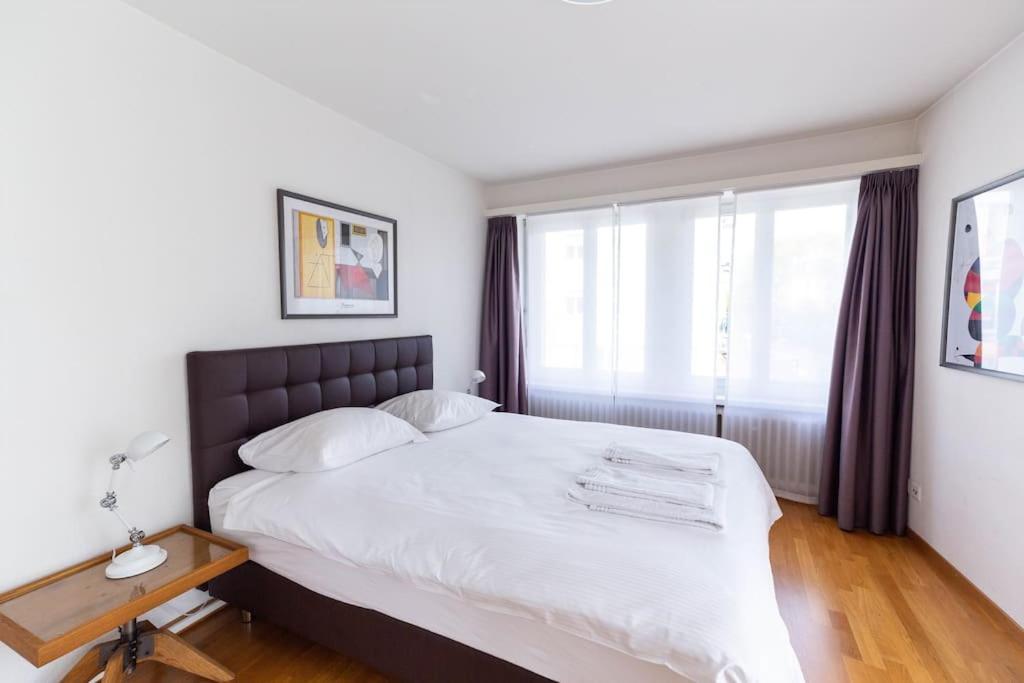 1 Bedroom Flat Center Near - D7 Apartment *