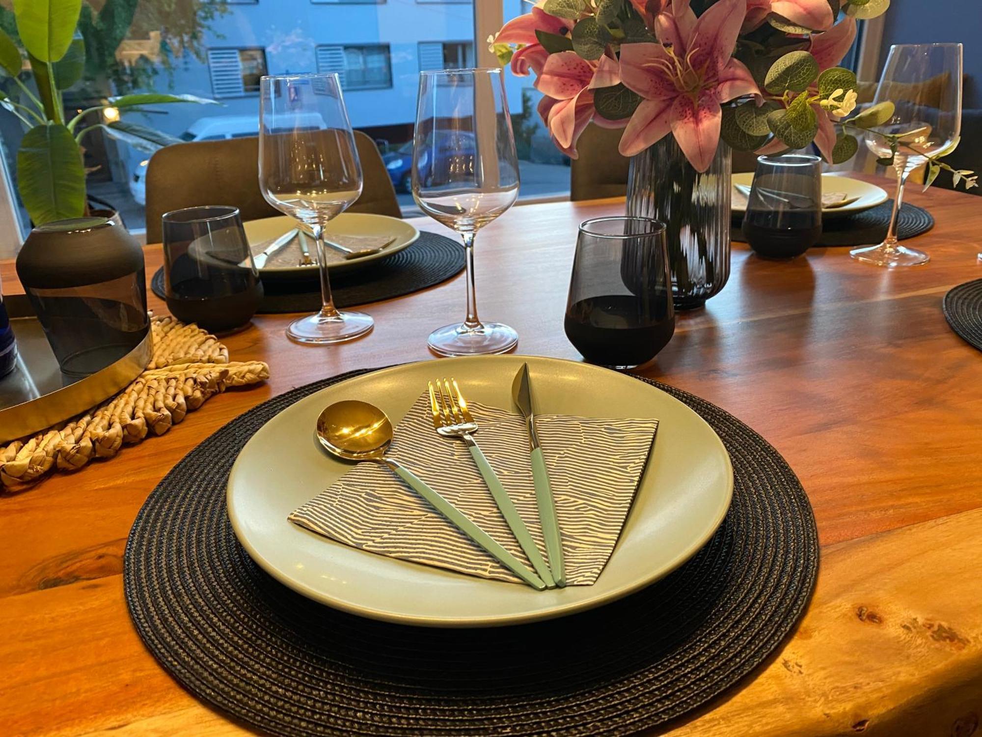 120m2 Modern 3-bedroom Loft In *