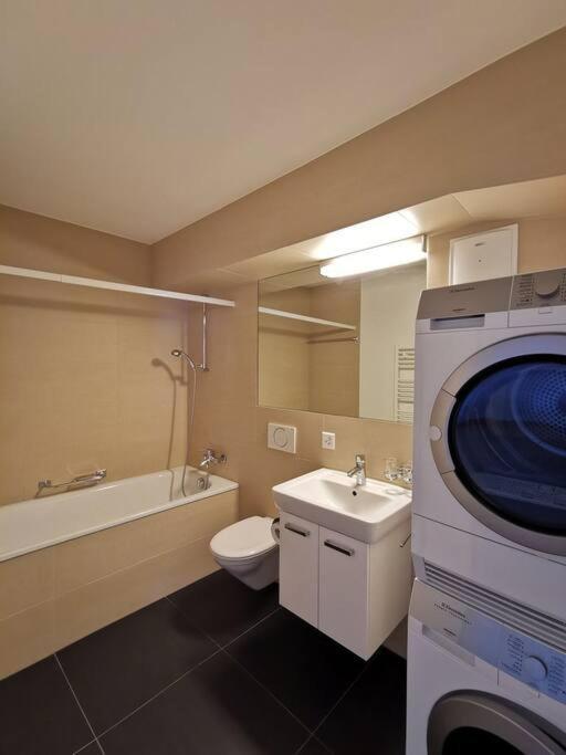 Apartamento Nice And Big 1br Flat In The City Center - West 5