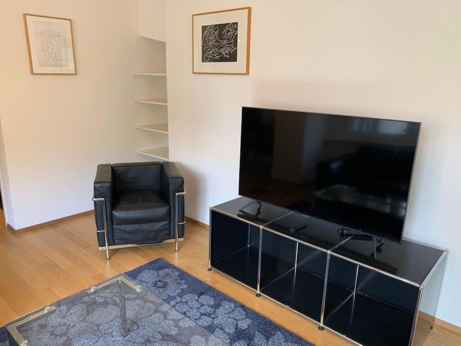 And Big 1br Flat In The Center - West 5 Zurich