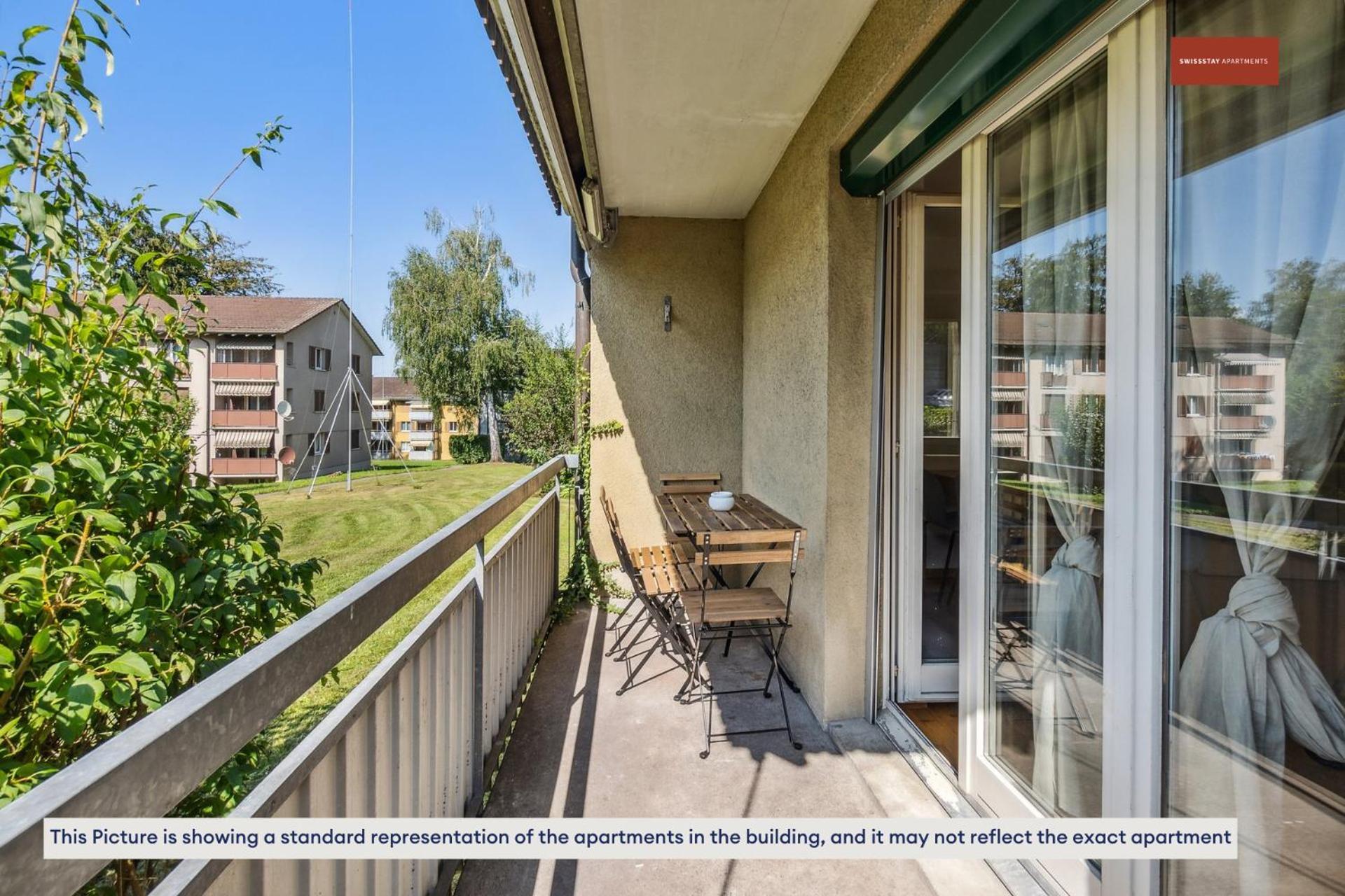 Apartment Urban Charm: Your Comfy Close To The