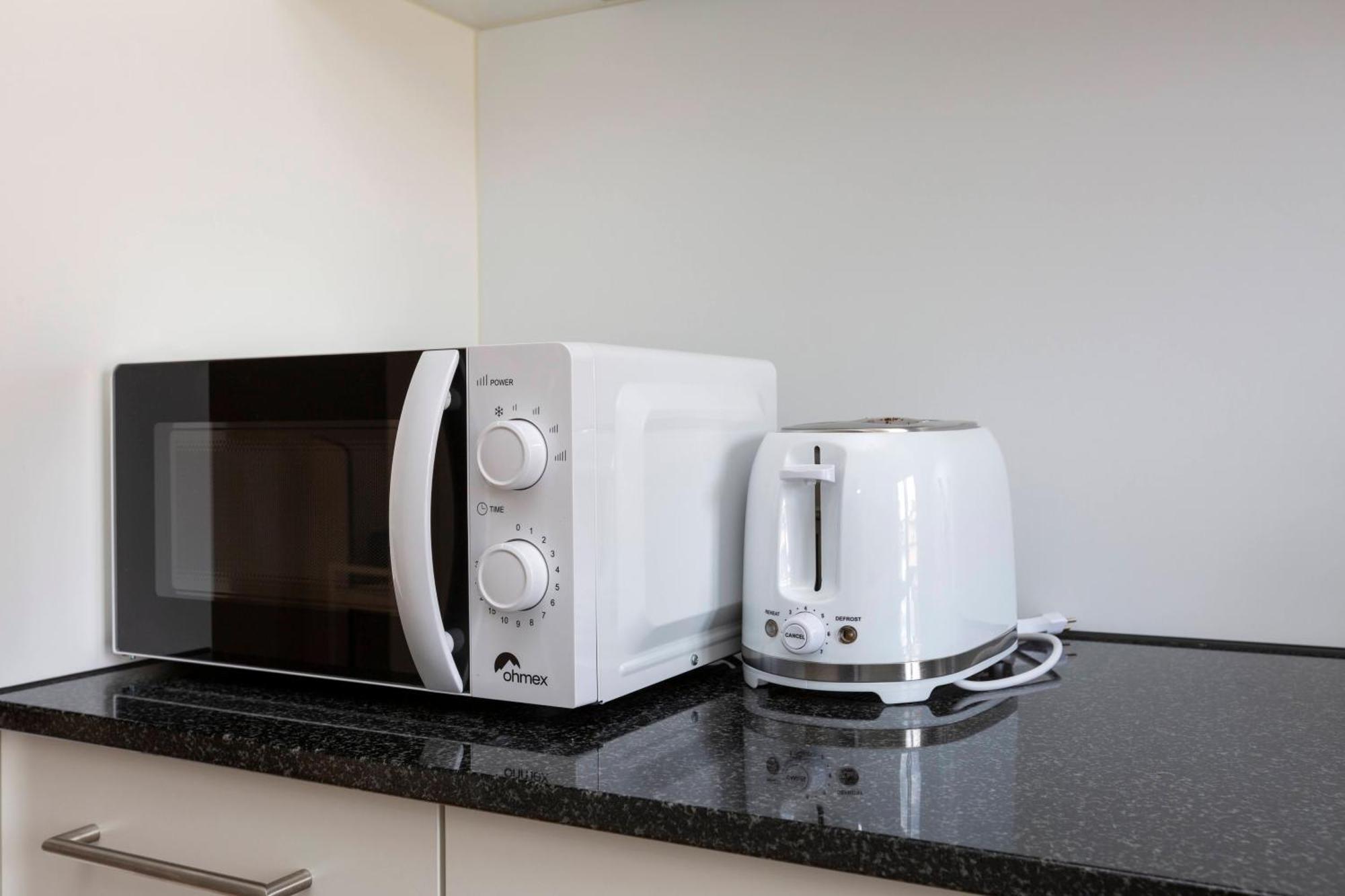 Kaya 4a - Downtown 2br With Balcony Zurich