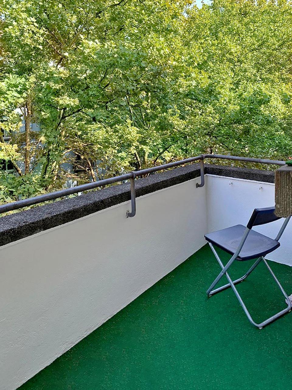 Apartment Comfort For One Guest With Shared Bathroom In Enge Near Centre & Zurich, July & August Only *