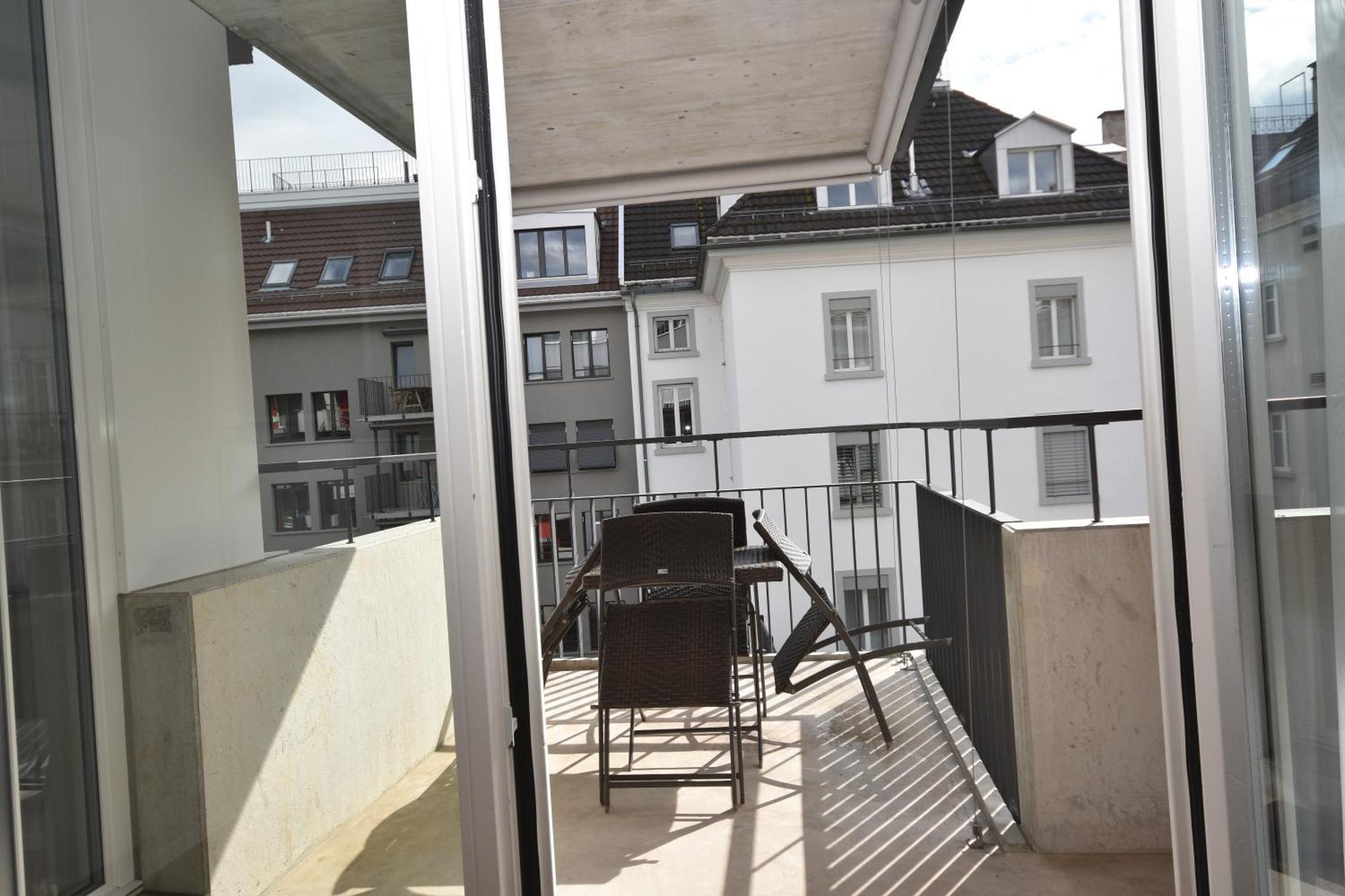 Amazing 2br Near - Flower 33 Apartamento