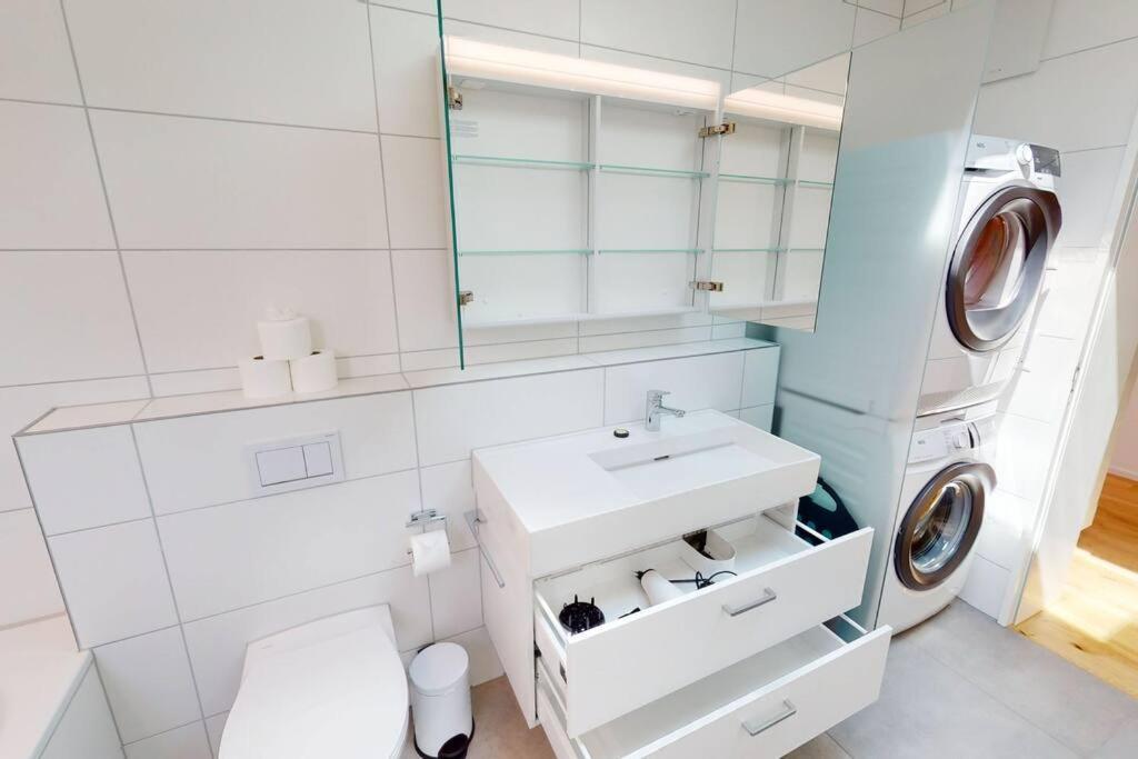 Stylish Penthouse In The - Sun 17