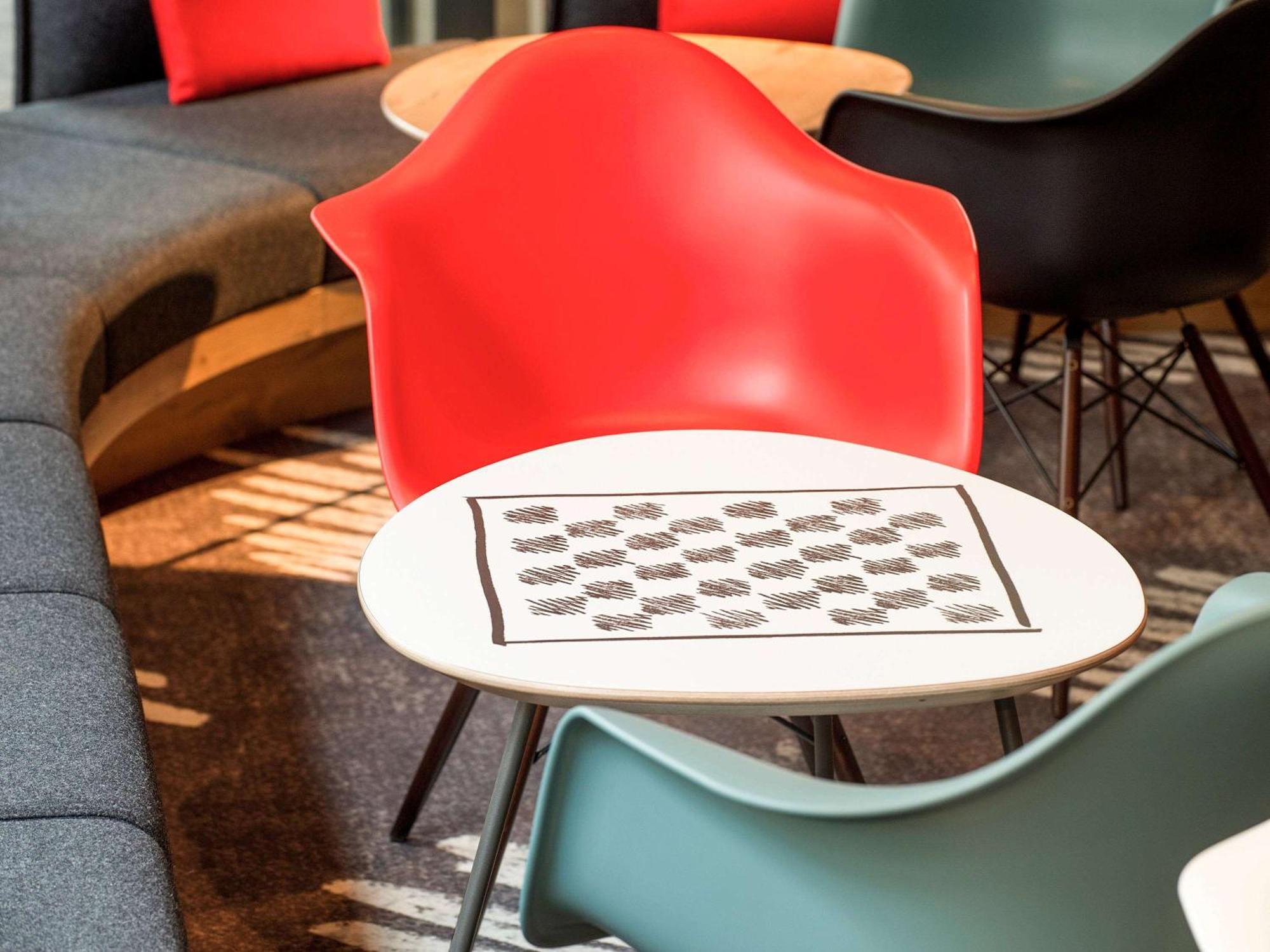 Ibis City West 3*