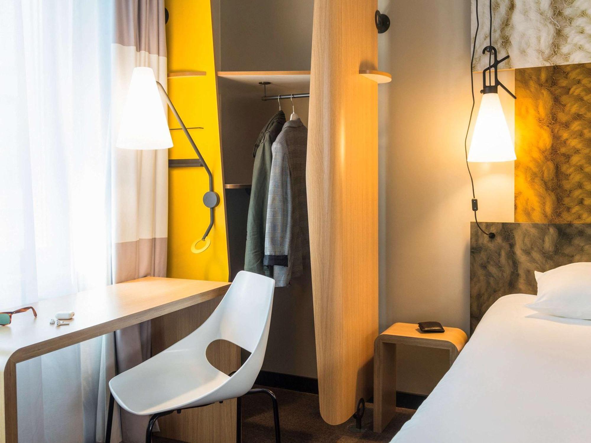 Hotel Ibis City West