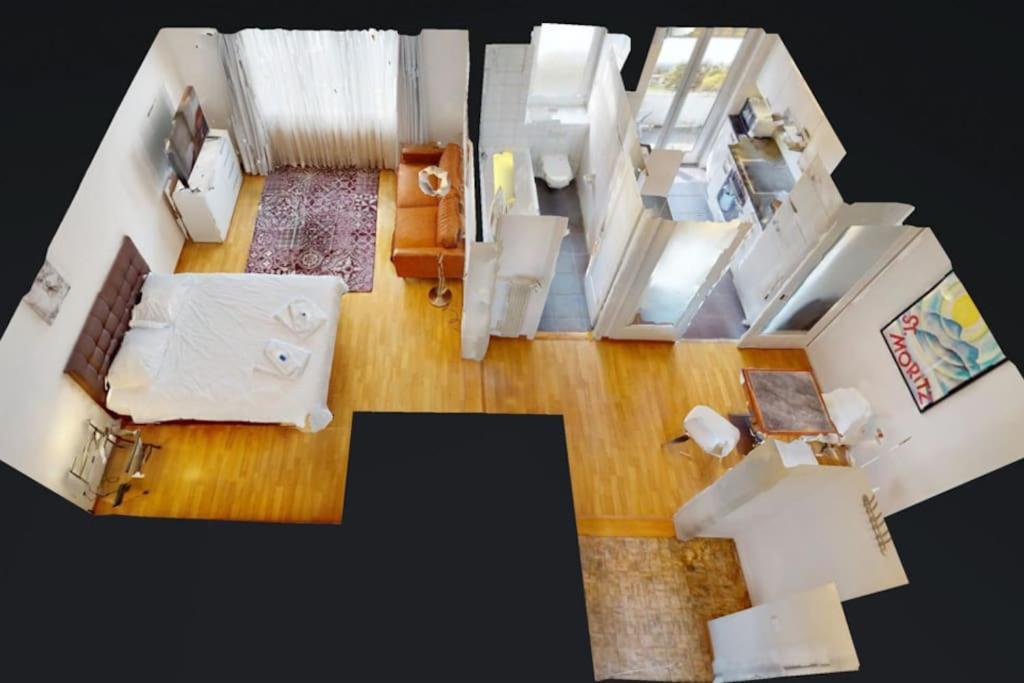 Very Spacious In Center - Parkview 4 *