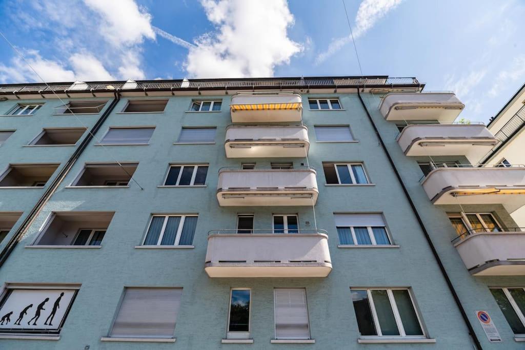 Very Spacious In Center - Parkview 4 Zürich