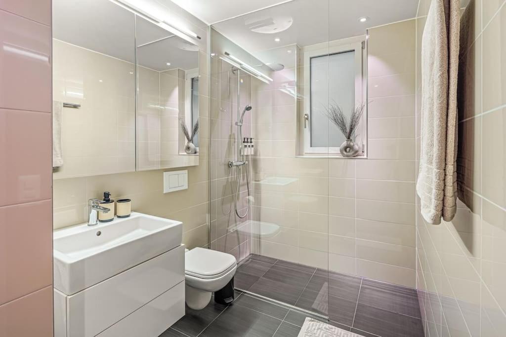 Apartment Im Stadtzentrum Gelegenes Mit Kingsize Bed *