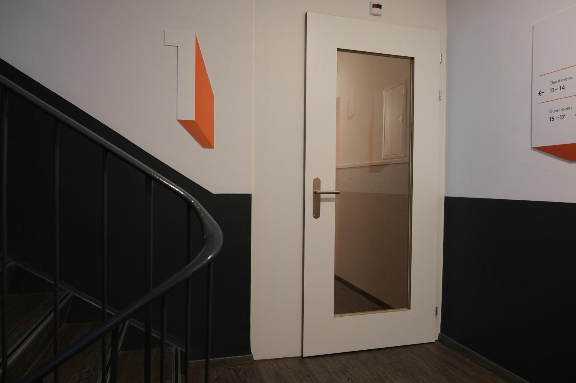 Easyhotel Main Station Hotel *