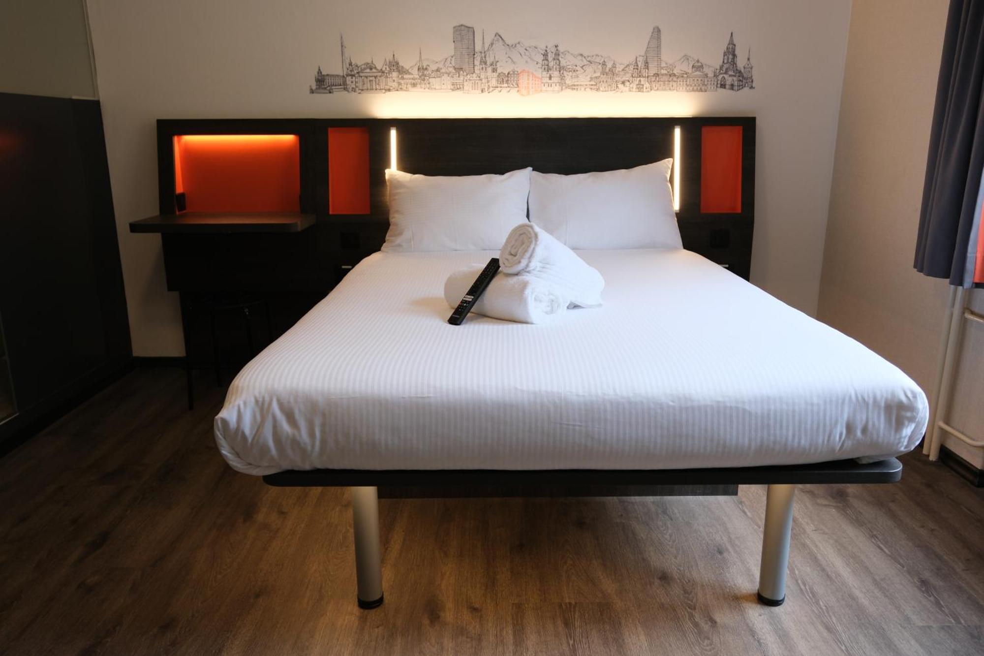 Hotel Easyhotel Main Station *