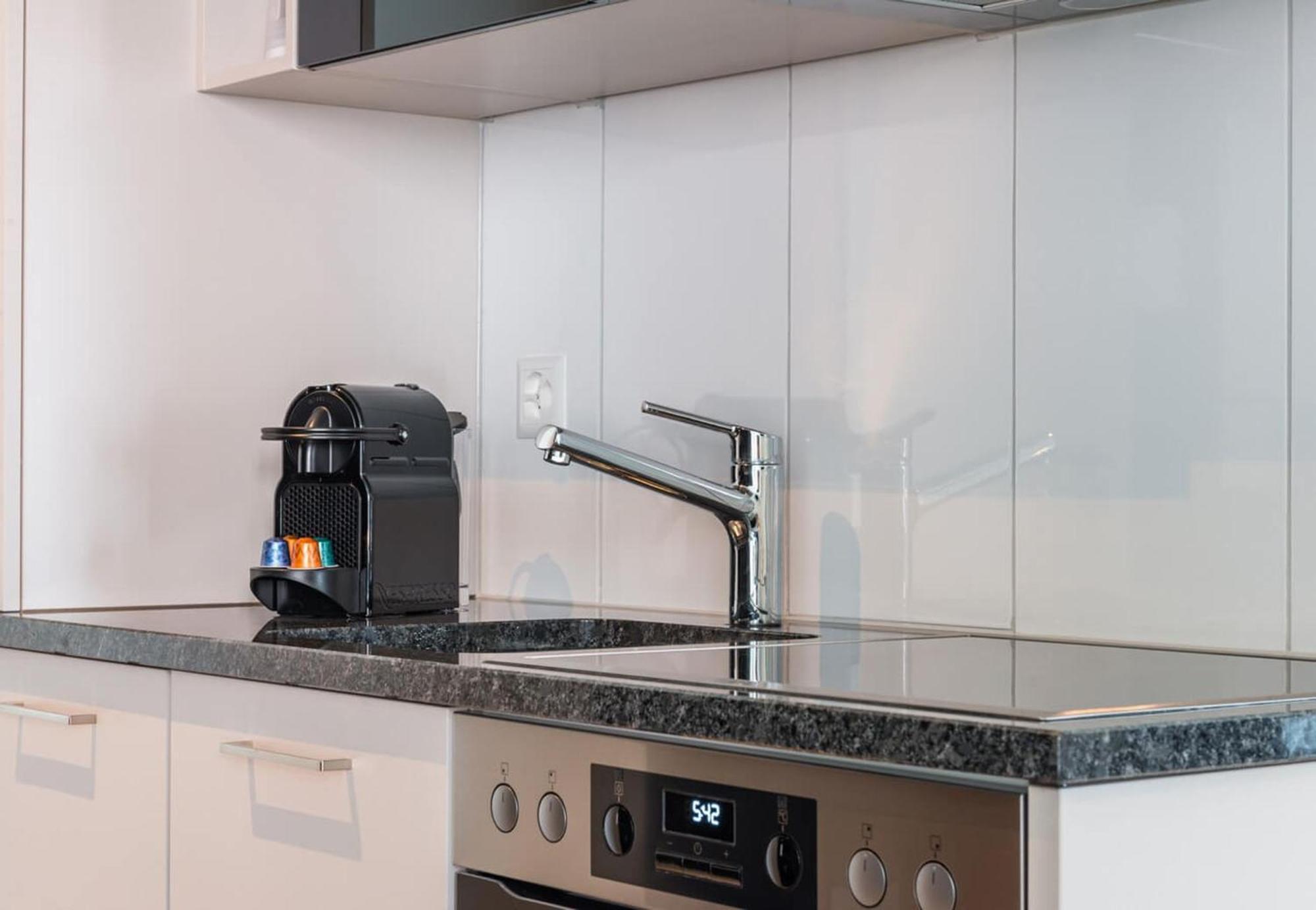 Hitrental Station