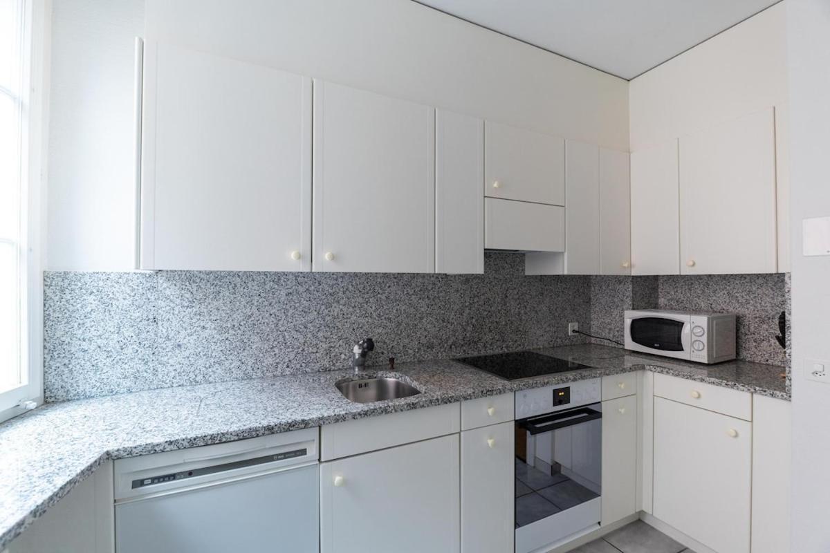 Great 2bd Flat Old Town - Schipfe B * Zurich