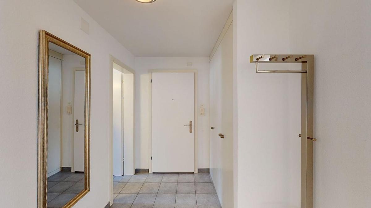 Executive 2 Bedroom Flat Near To The - D10 Apartment Zurich