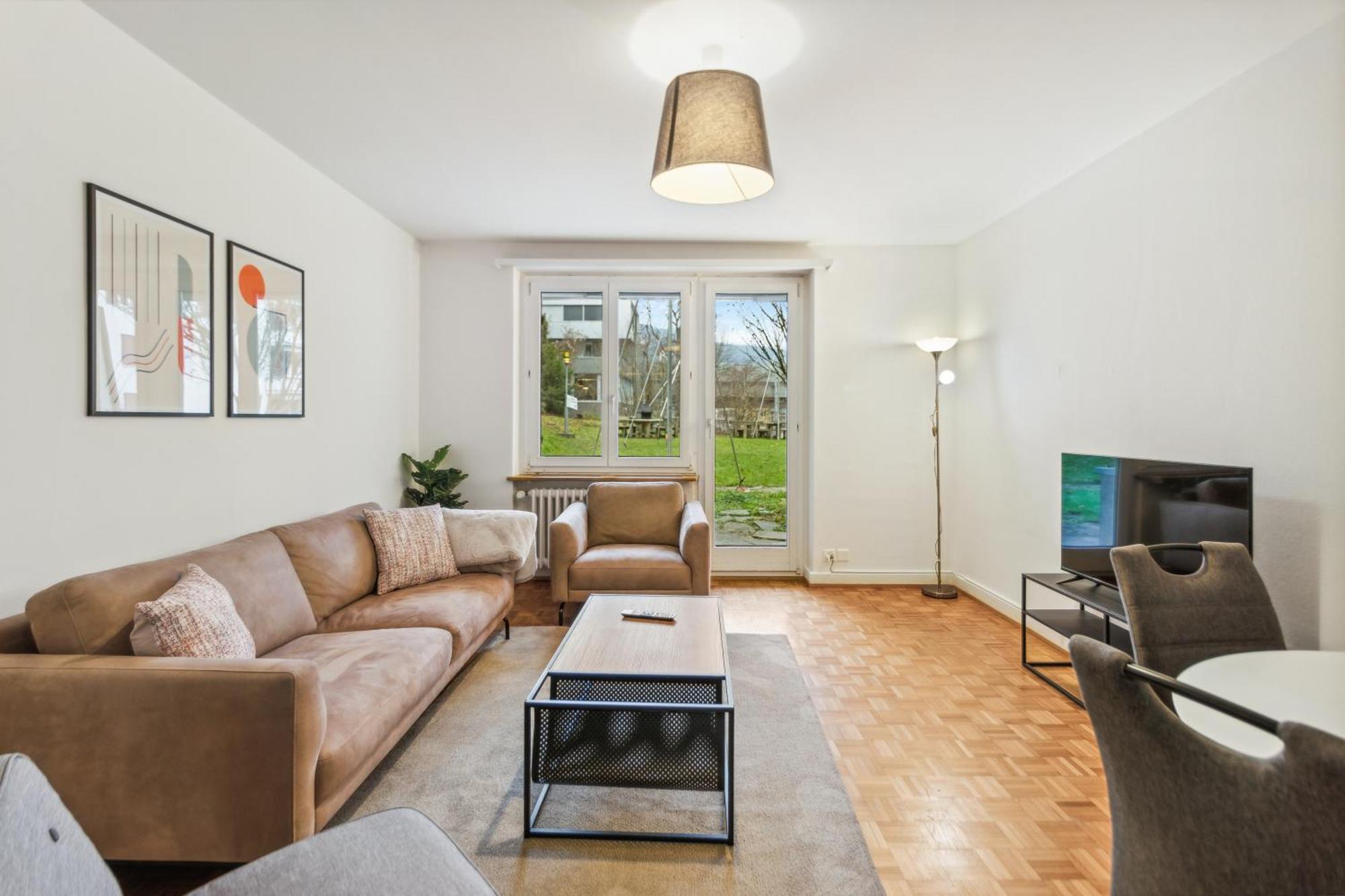 Lovely Flats In Great Location Apartment *