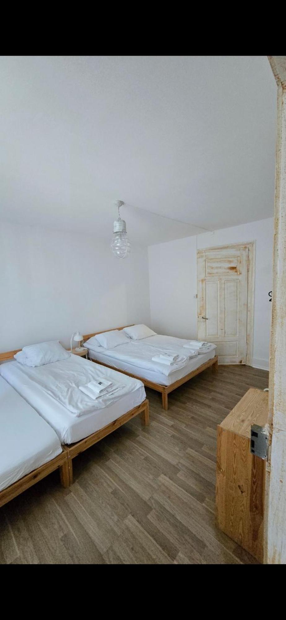 Cozy 2-bedroom In Vibrant *