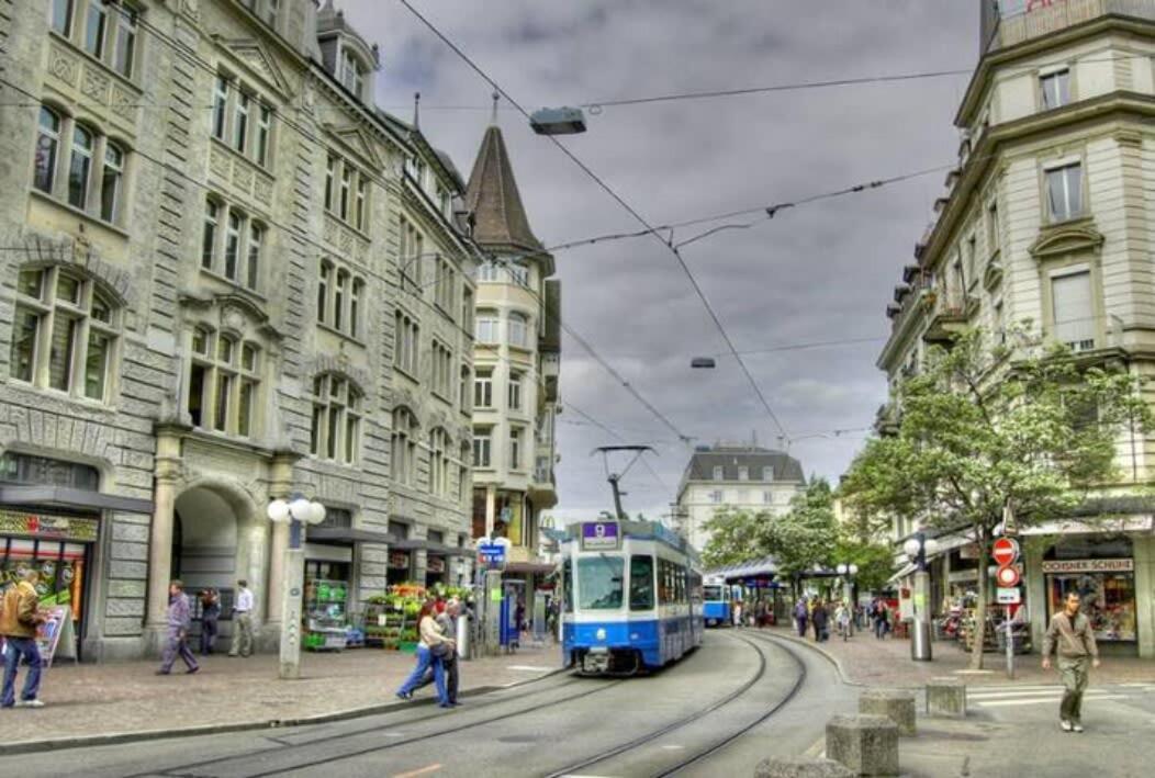 Kaya 3a - Downtown 2br With Balcony