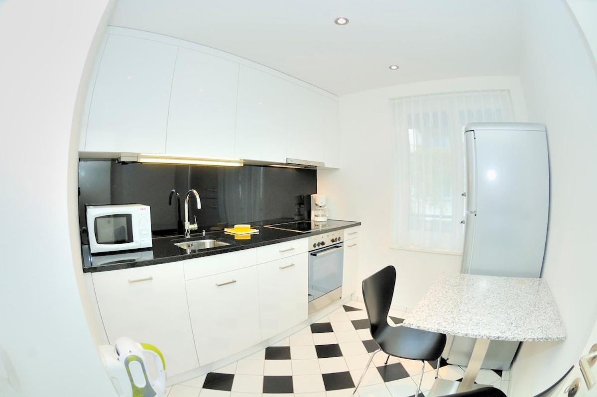 Apartment 1br With Balcony Near - Flower 1 Zurich