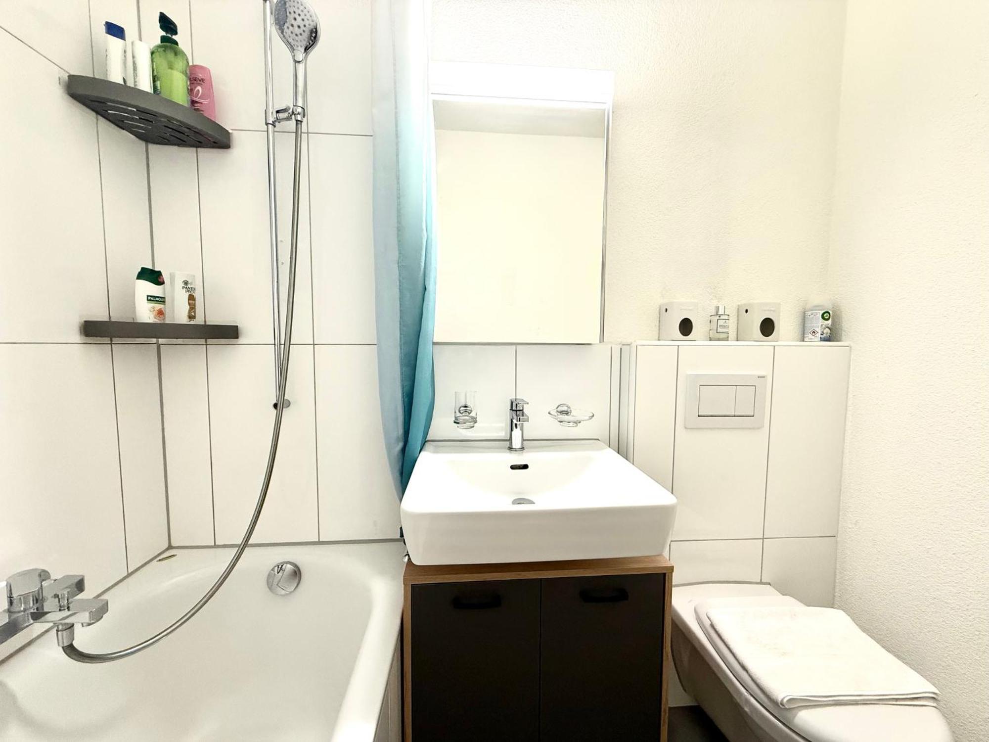 Modern & - Oerlikon Homestay Zurich