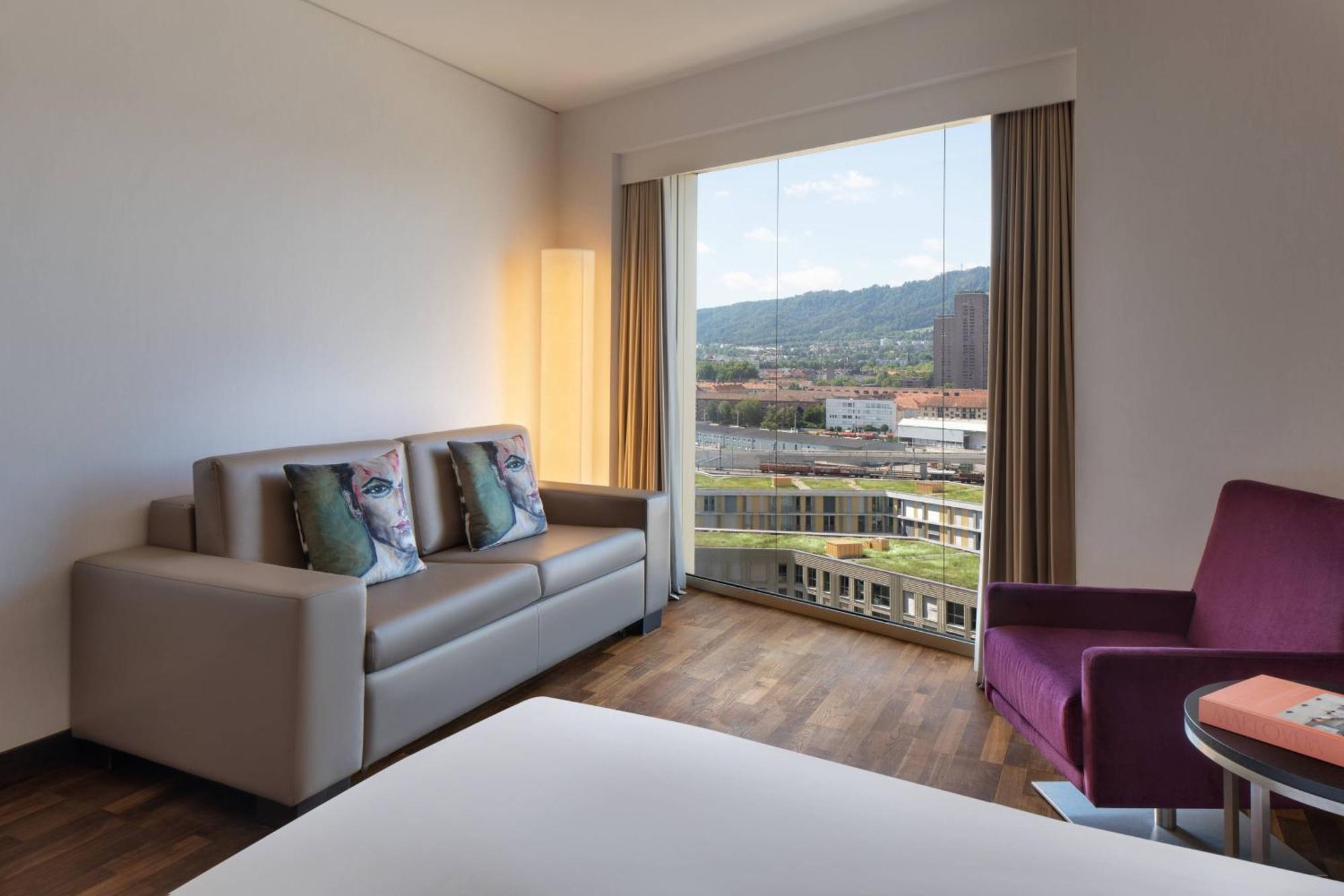 Hotel Renaissance Tower Zurich